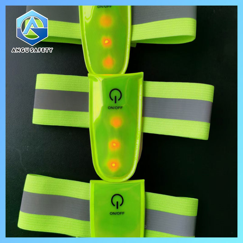 ให้ไฟแบ็คแพ็คคลิปสะท้อนแสง LED ส่องสว่างแนวความปลอดภัยของคุณบนถนนกลางคืน!